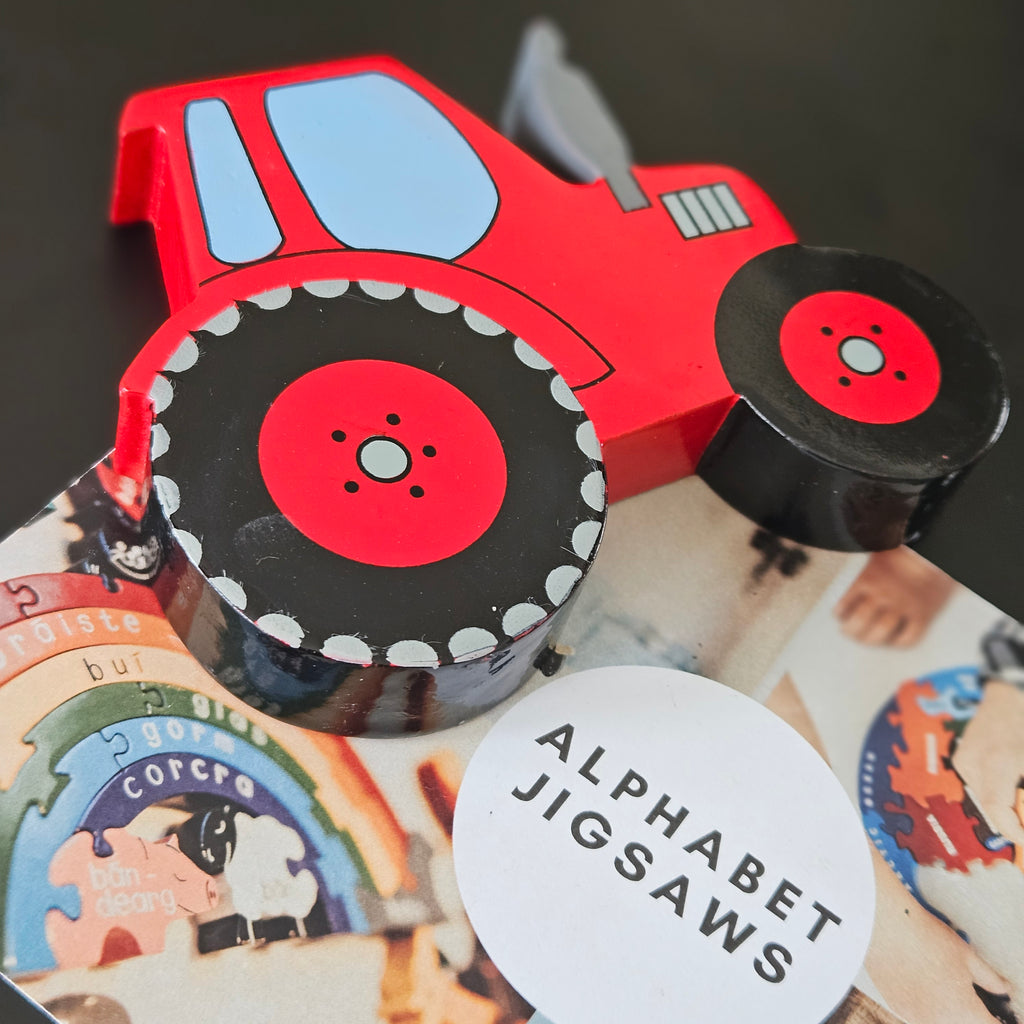 Magnetic Tractor Play Figure