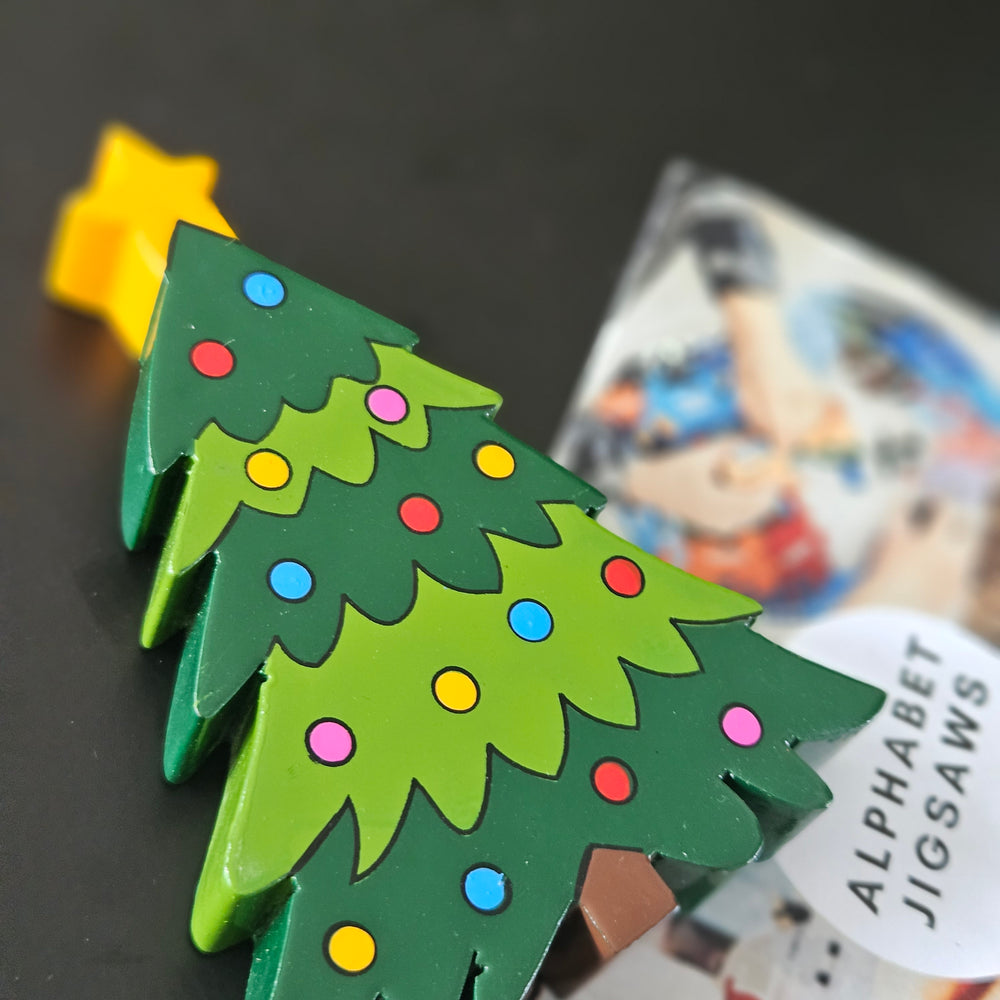 Magnetic Christmas Tree Play Figure