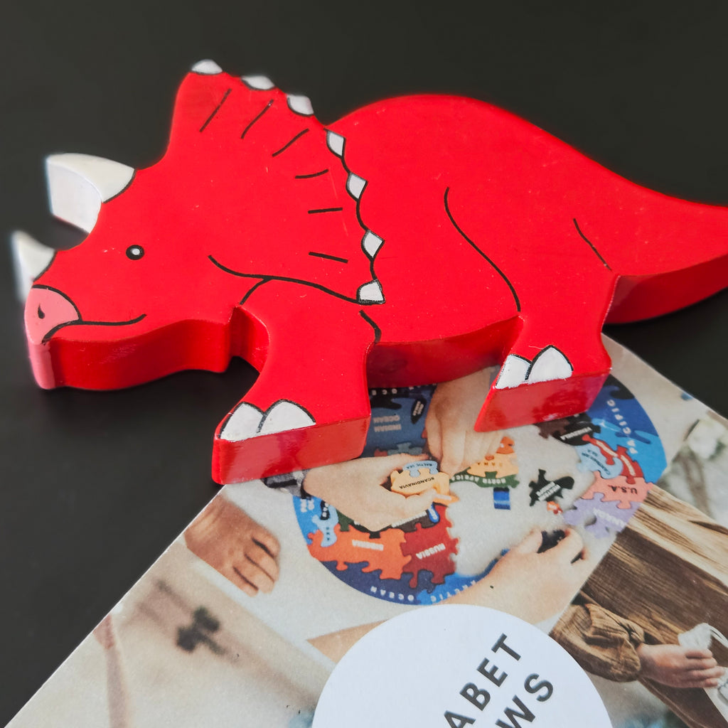 Magnetic Triceratops Play Figure