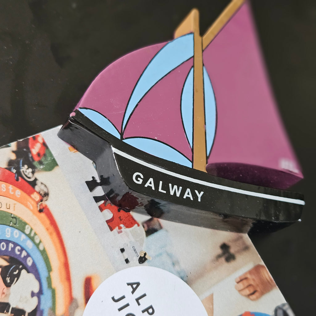 Magnetic Galway Hooker Play Figure