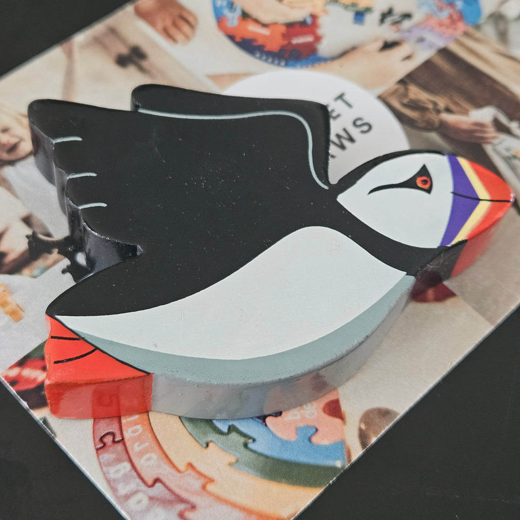 Magnetic Puffin Play Figure