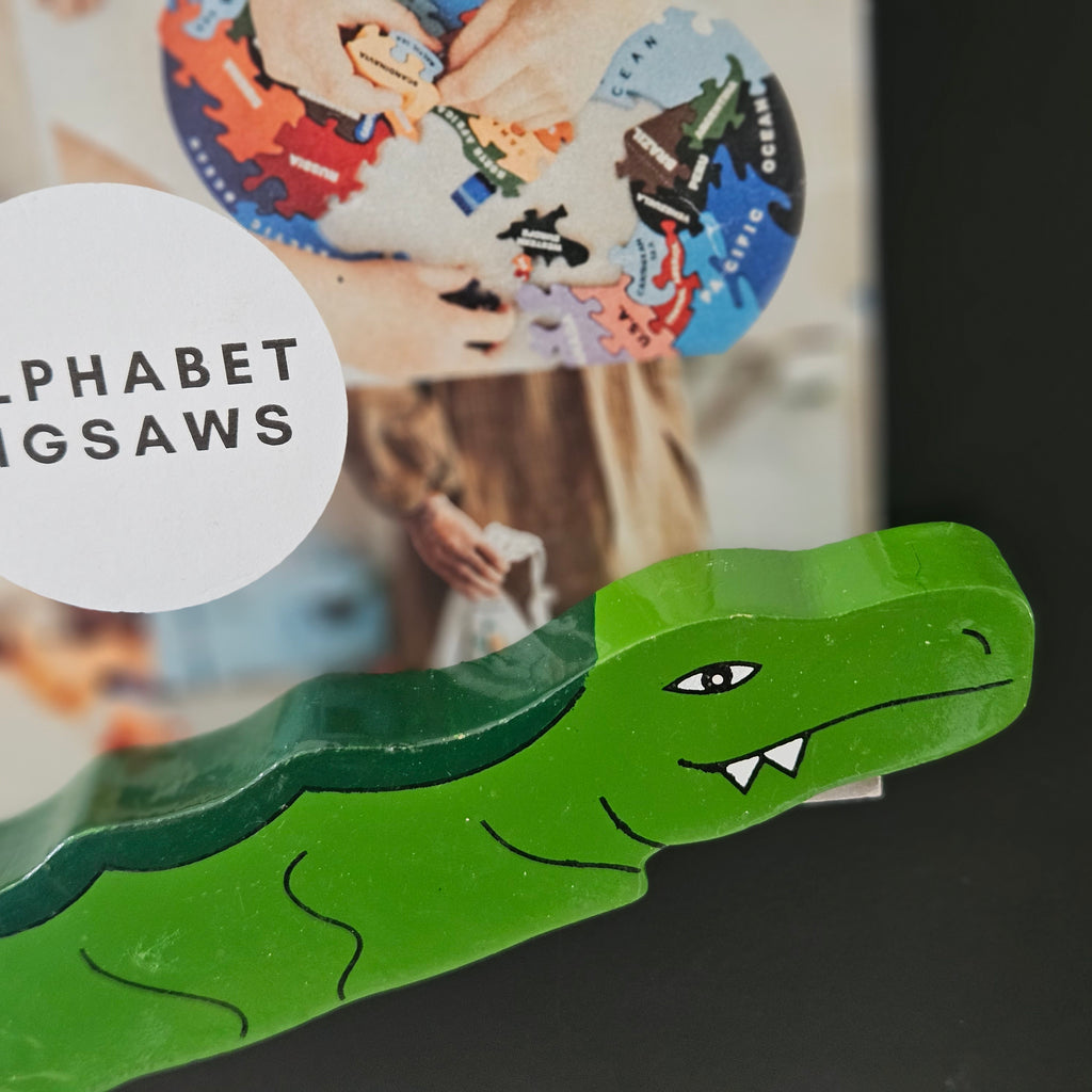 Magnetic Crocodile Play Figure