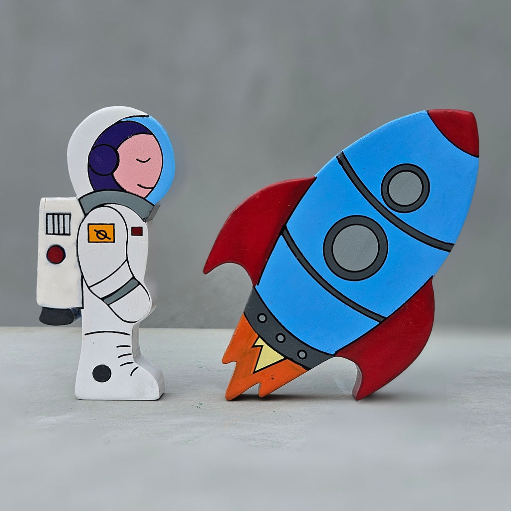 Magnetic Spaceman Play Figure